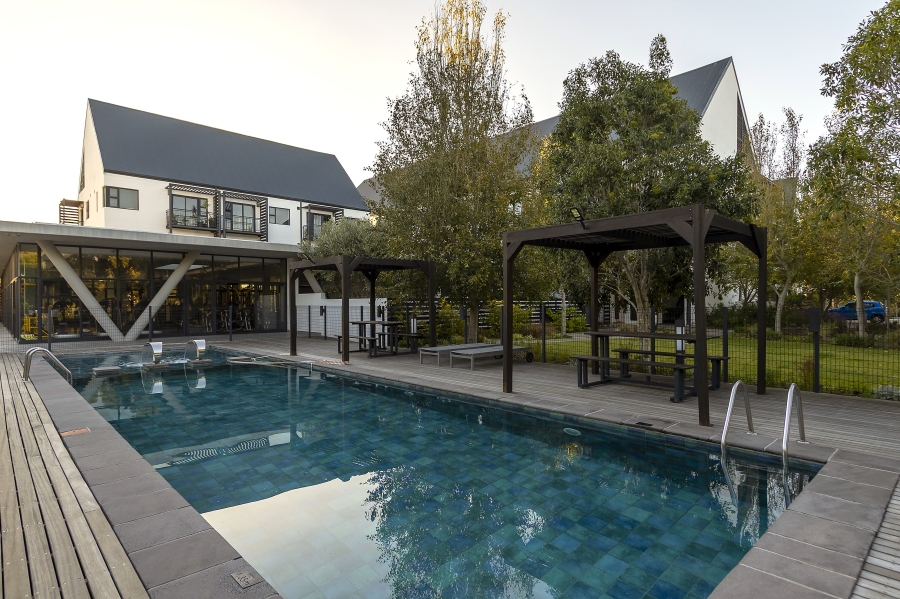 To Let 1 Bedroom Property for Rent in Paardevlei Western Cape